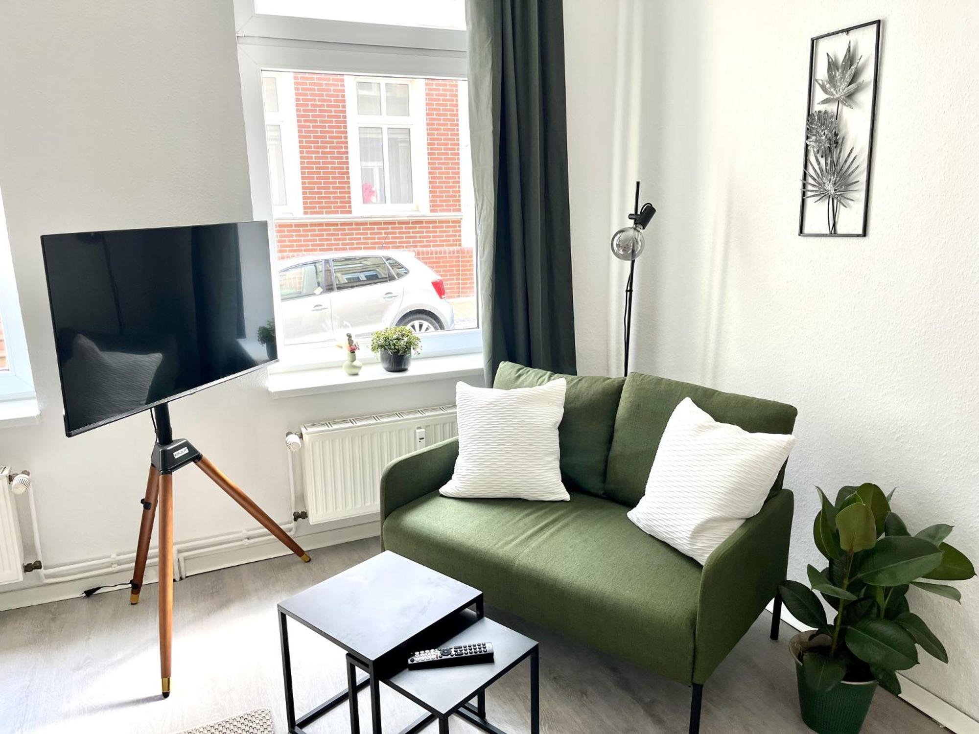 Endless: Studio Mit Netflix + Workstation Im Zentrum Шверин Экстерьер фото